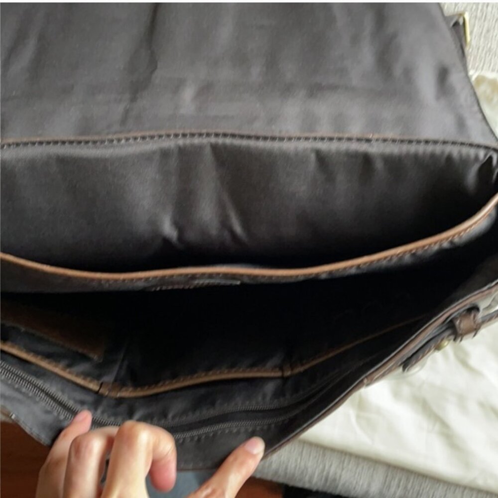 Fossil Messenger Bag 💼 - Picture 5 of 16